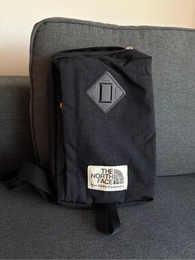 The North Face Berkely field bag